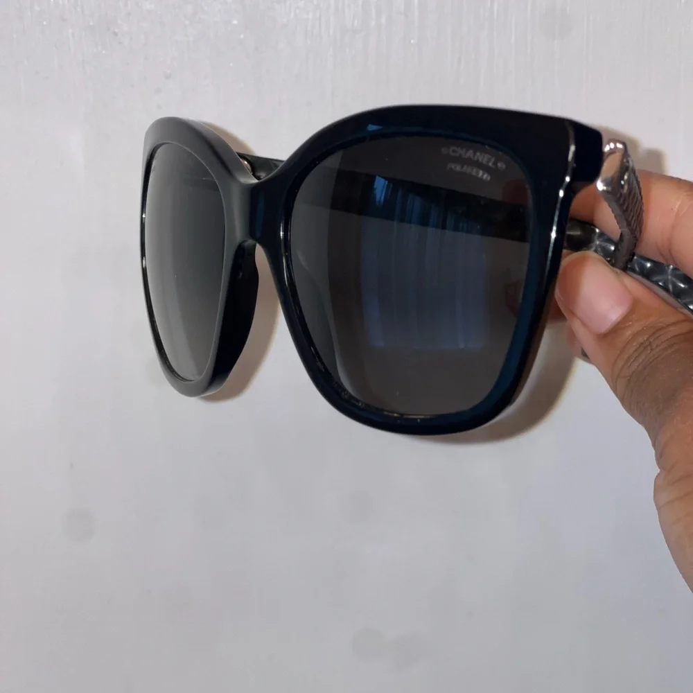 Beautiful 100% Auth CHANEL Butterfly CC Sunglasses (Pre-loved) - Picture 10 of 10